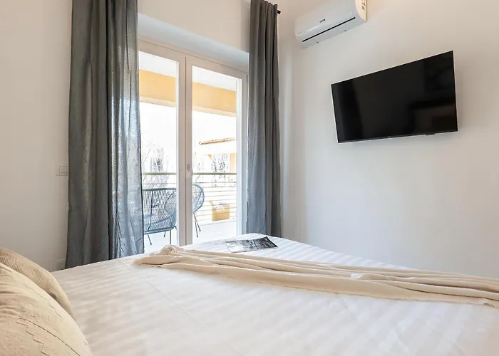 Apartment Urban Oasis Labicana Modern Loft With Terrace